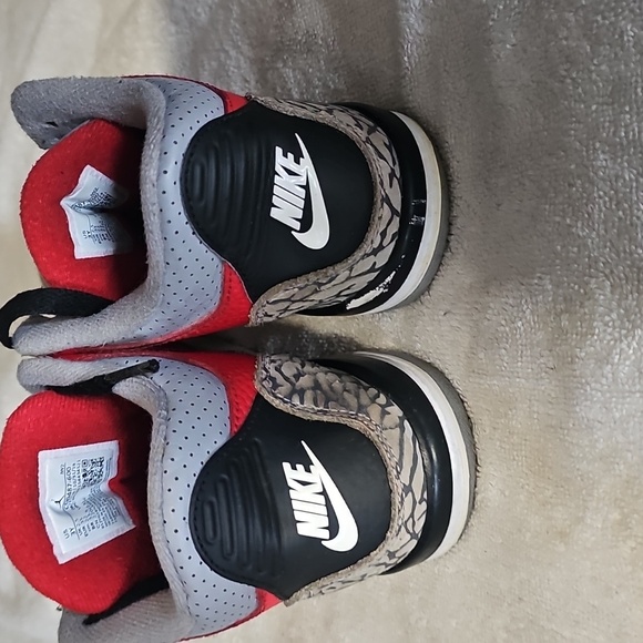 Jordan Retro 3 SE 'UNITE' Kids - Picture 4 of 6